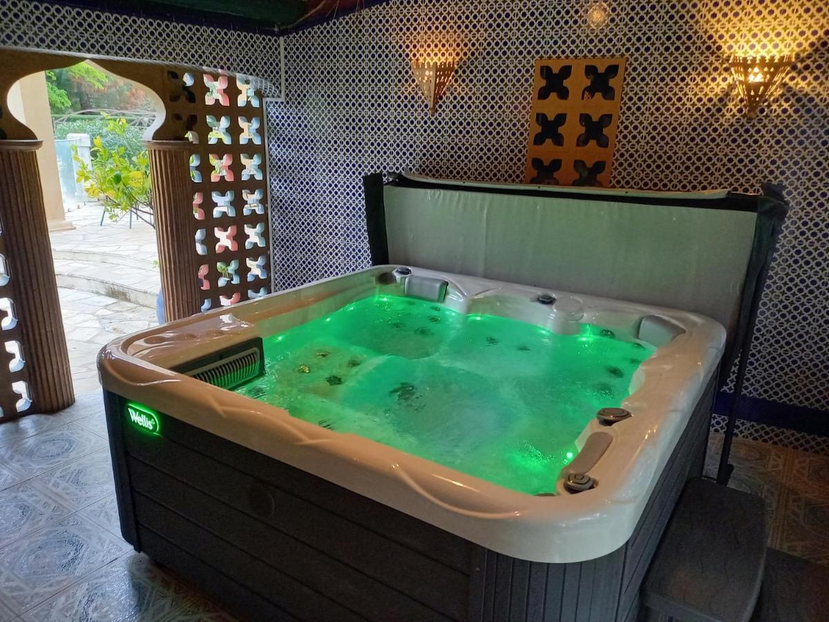 Résidence Royal Palmeraie Hébergement de vacances Aubagne